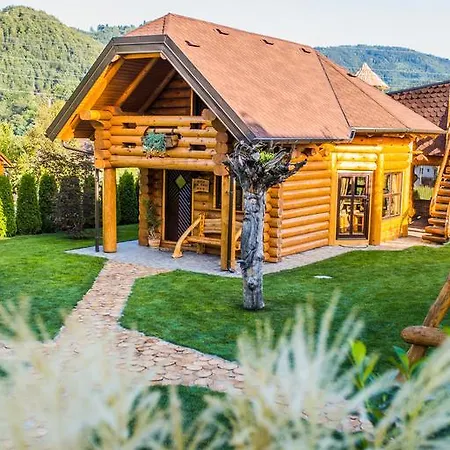 Village - Koca Na Vasi Tatil Evi *